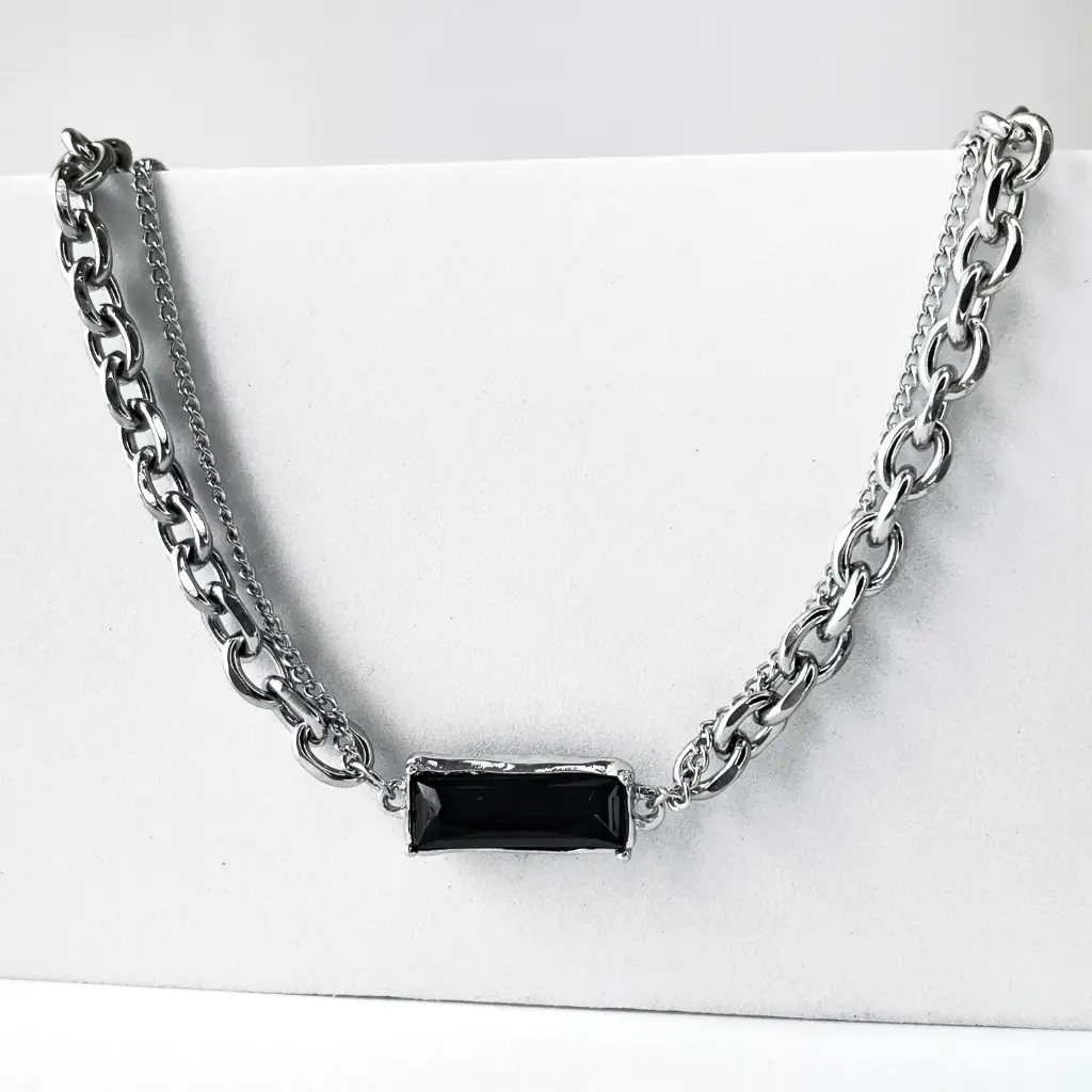 Nightshade layered chain