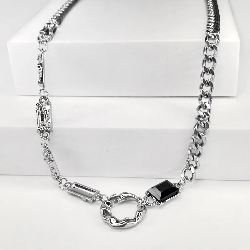Vintage link loop chain