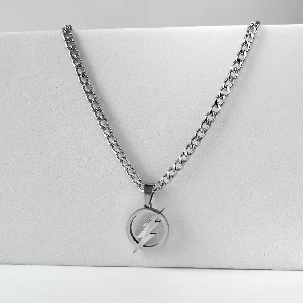 Flash pendant necklace