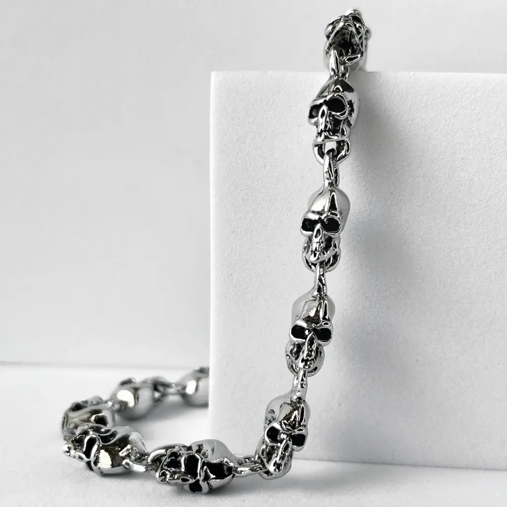Solid skull bracelet