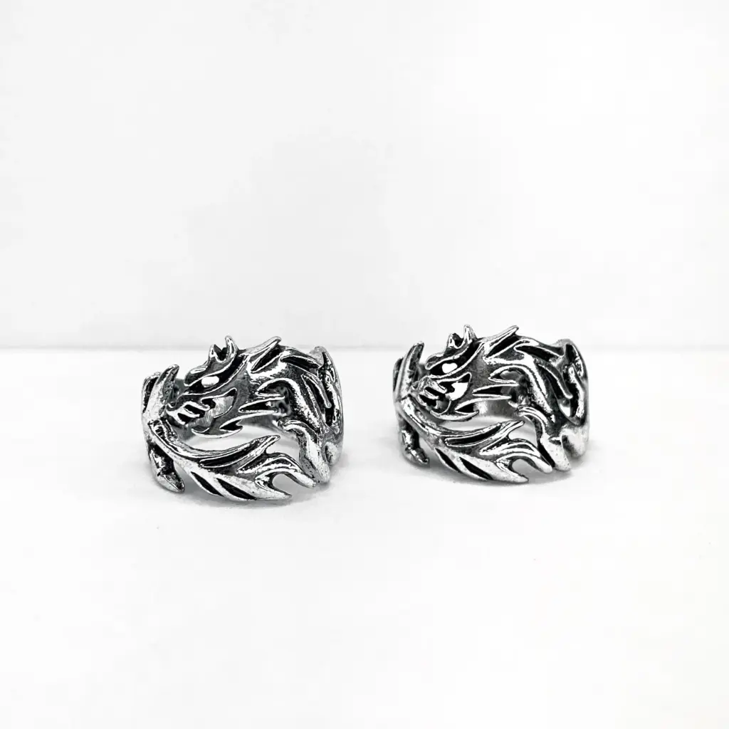 Flare dragon ring